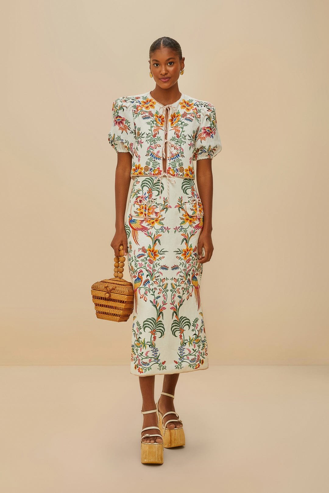 FARM_RIO-550_336218-OFF_WHITE_01