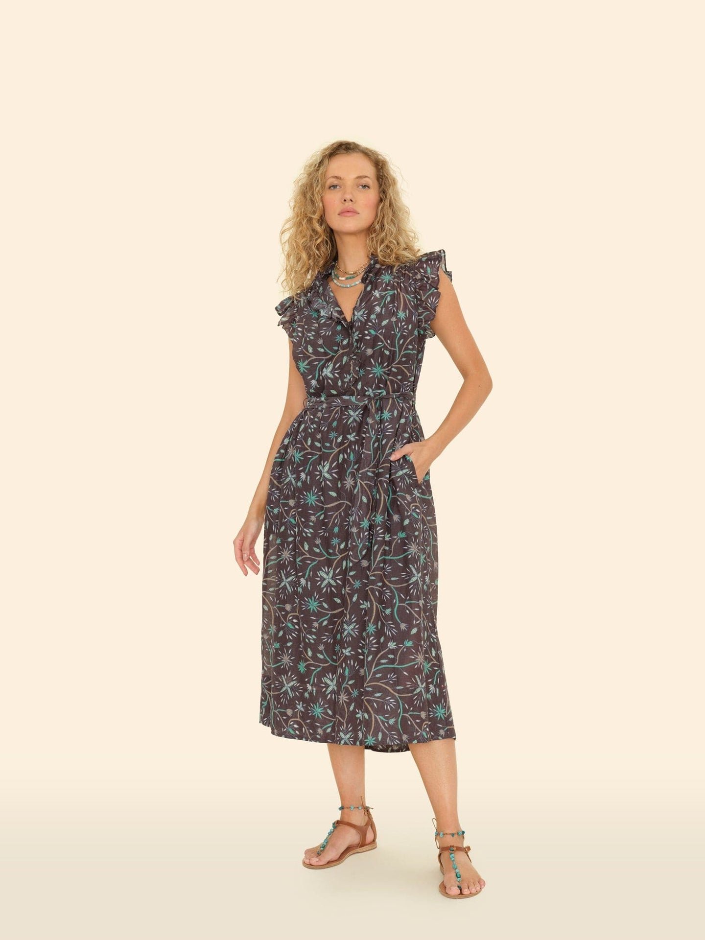 XIRENA-443_APRIL_X4WLP006-GRAPHITE_MINT_01